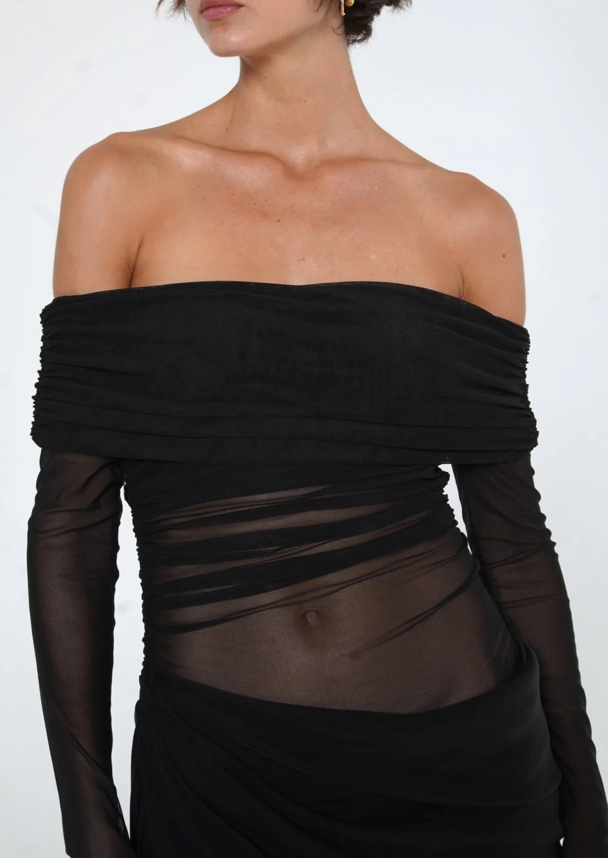BENNI YASMIN OFF SHOULDER MAXI DRESS BLACK