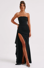Load image into Gallery viewer, BABYBOO ZAFIRA MAXI DRESS BLACK
