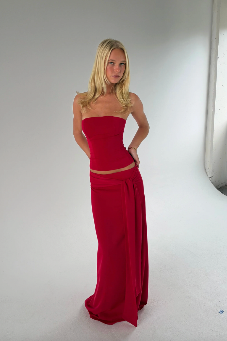 SABELLE CHARLOTTE SET RED CHERRY RED
