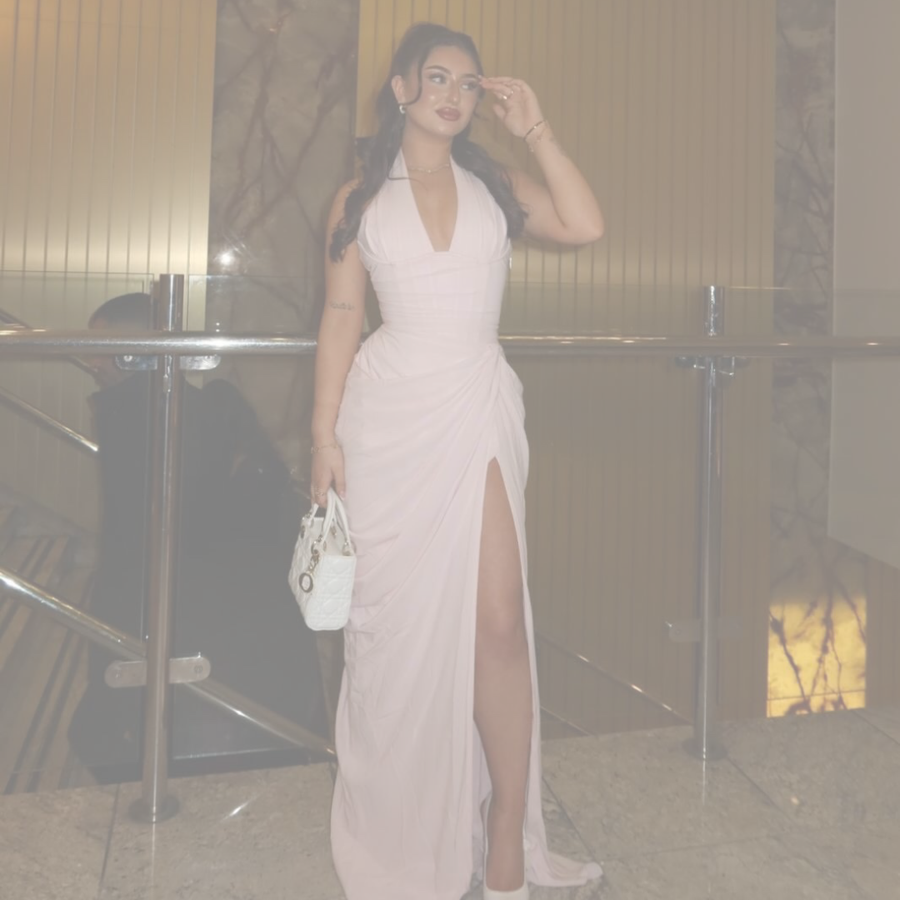 MAXI