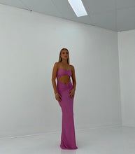 Load image into Gallery viewer, FOR SALE: HNTR THE LABEL YASMIN SHIMMER GOWN PINK
