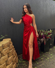 Load image into Gallery viewer, SONYA MODA NOUR MAXI RED
